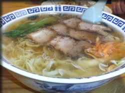 スープ刀削麺
